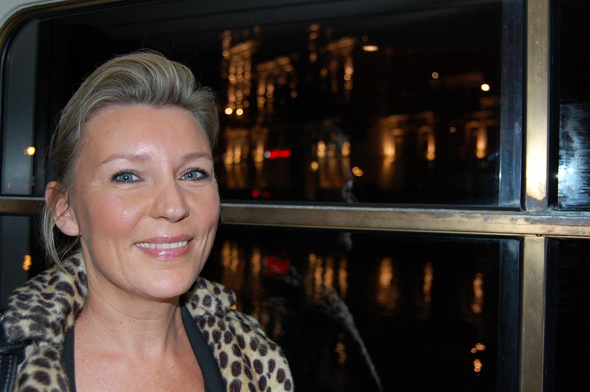 Saskia Noort zu vertrauensvoll